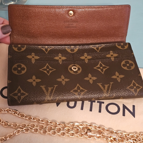 Louis Vuitton Brown Monogram Wallet - Picture 4 of 12